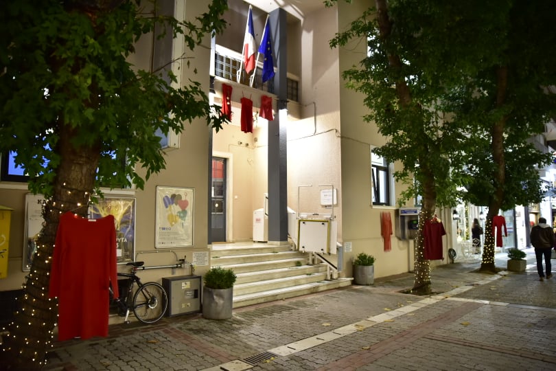 Aτομική έκθεση του Χάρη Κοντοσφύρη «Ὃμοιον Ὁμοίῳ» της γκαλερί Braggart στο Γαλλικό Ινστιτούτο